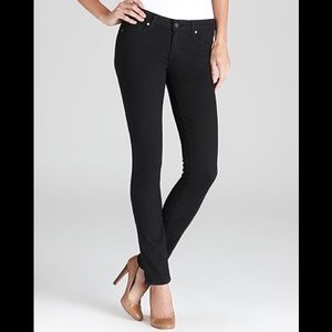 Paige Denim | Skyline Skinny | Black, 32